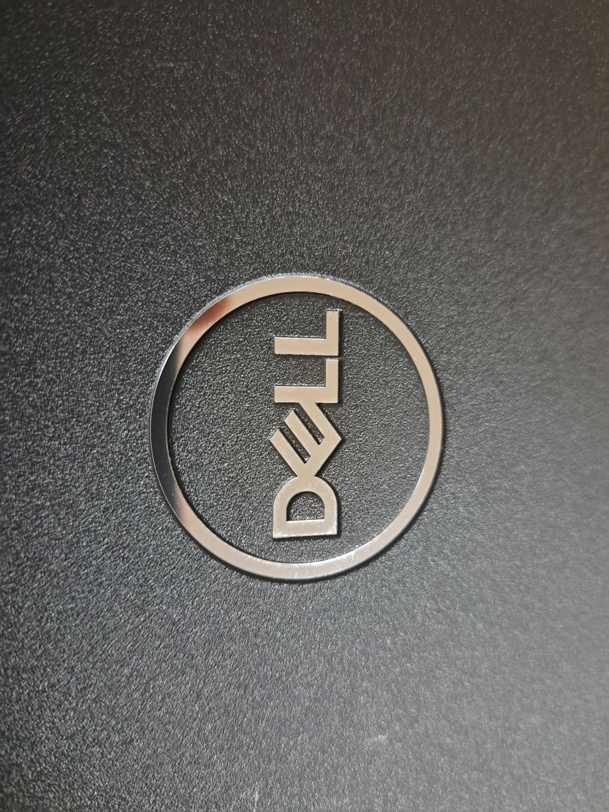 Лаптоп Dell Latitude 3420