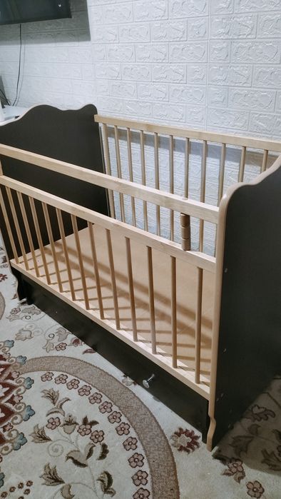 Продам кроватку детскую