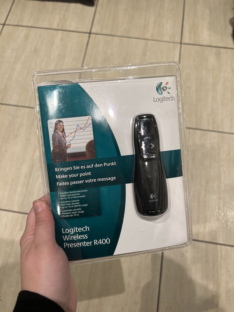 Logitech wireless presenter R400