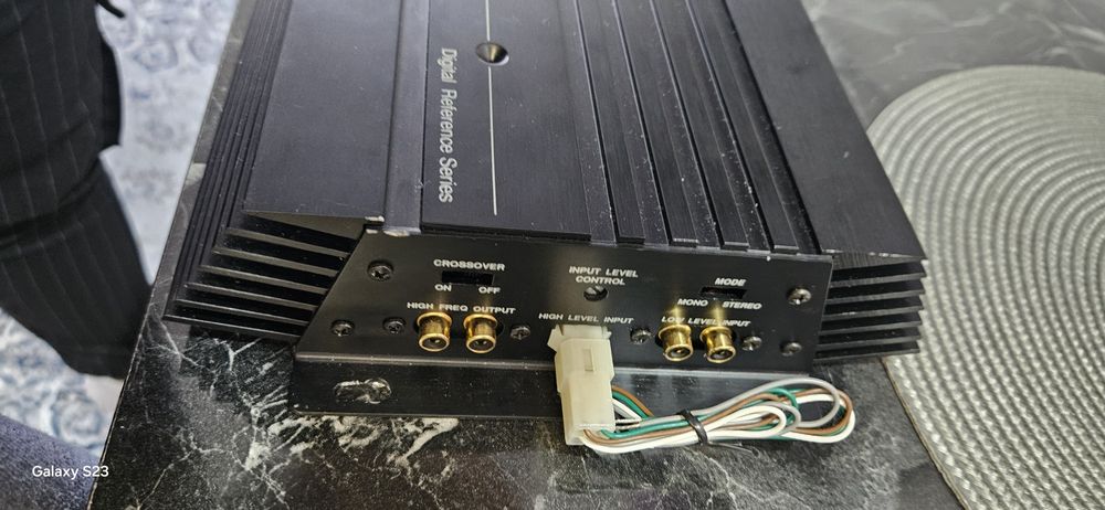 Vand Stație Subufar