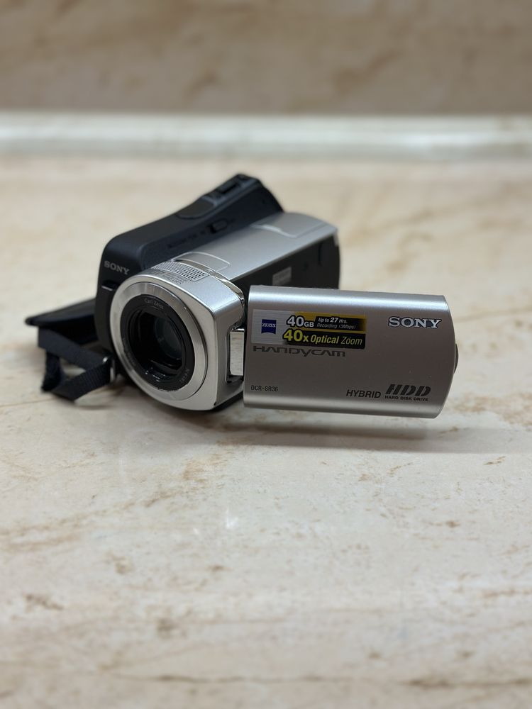 Камера Sony DCR-SR36