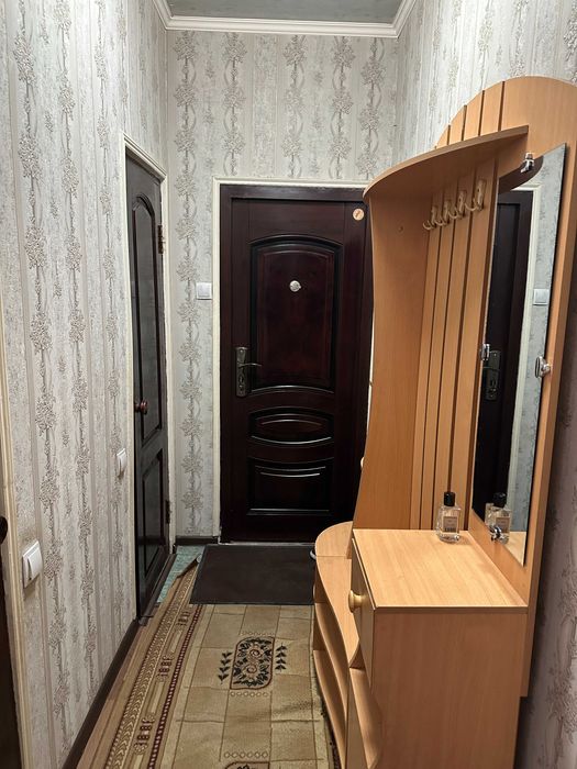 Продаётся двухкомнатная квартира (В)