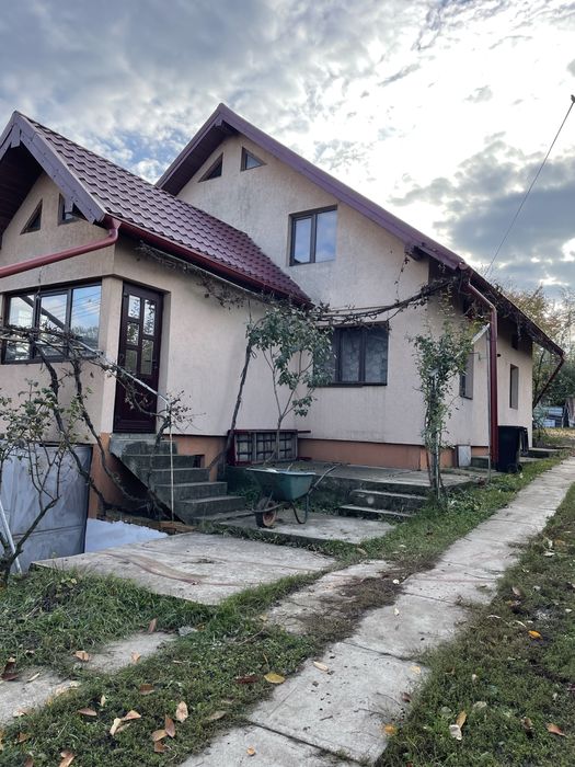 Inchiriez apartament la casa in zona metropolitana Moara
