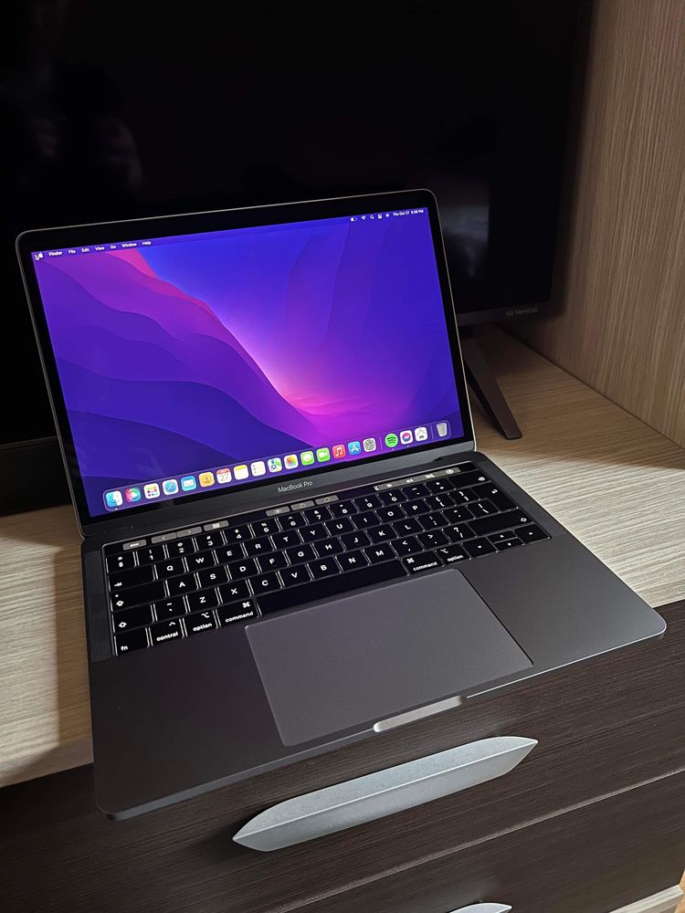 MacBook Pro 13” 2019