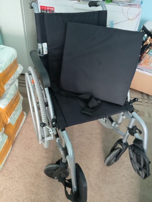 Инвалидная коляска