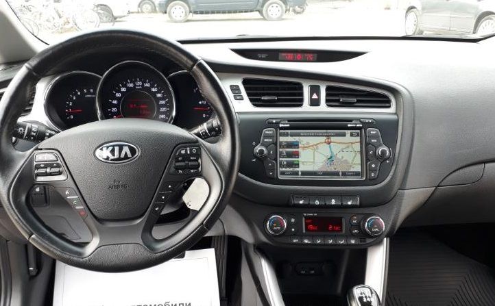 HYUNDAI KIA навигация 2025 навигационна карта USB или SD card