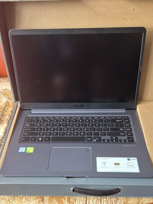 Laptop Asus VivoBook Intel Core i7-8550U, 8GB DDR4, SSD 512GB, NVIDIA