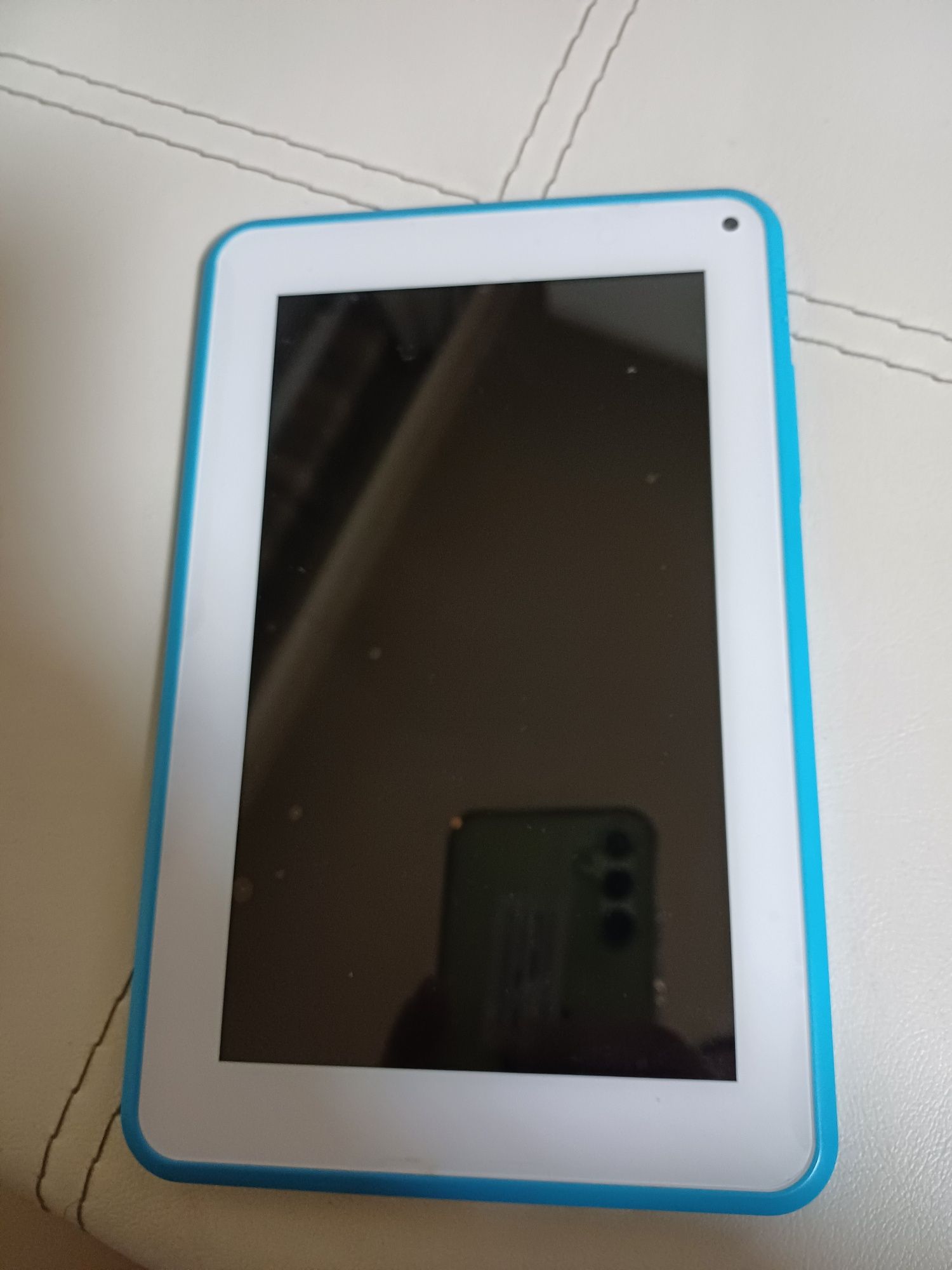 Таблет Philips 7 инча