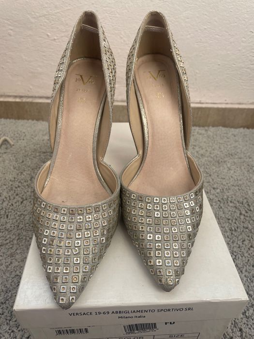 Pantofi stiletto Versace