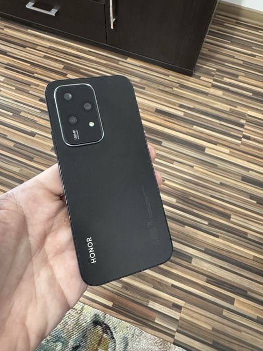 Honor 200 Lite, memorie 256Gb, 8Gb RAM, Android 15, frumos