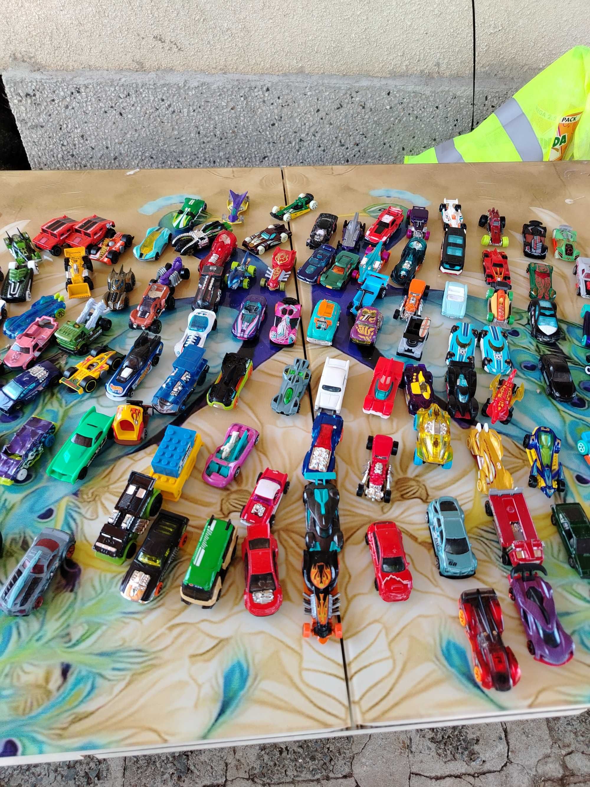 колички Hot Wheels