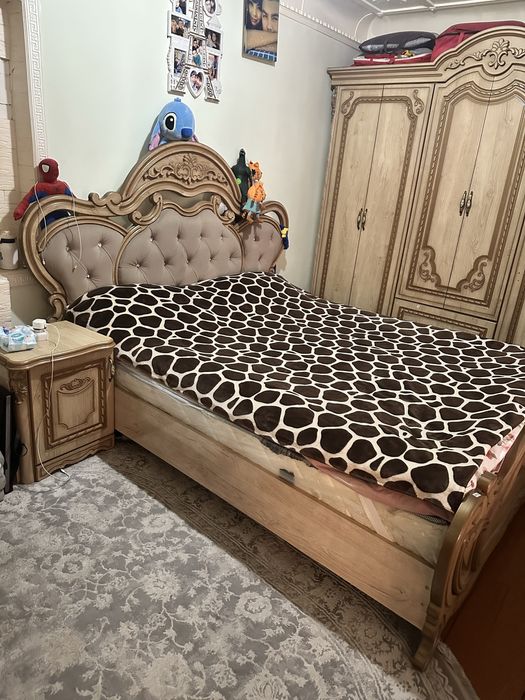 Спальный гарнитур