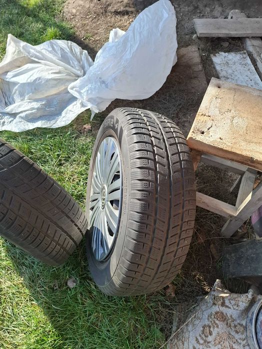 Anvelope iarna cu genti tabla vw