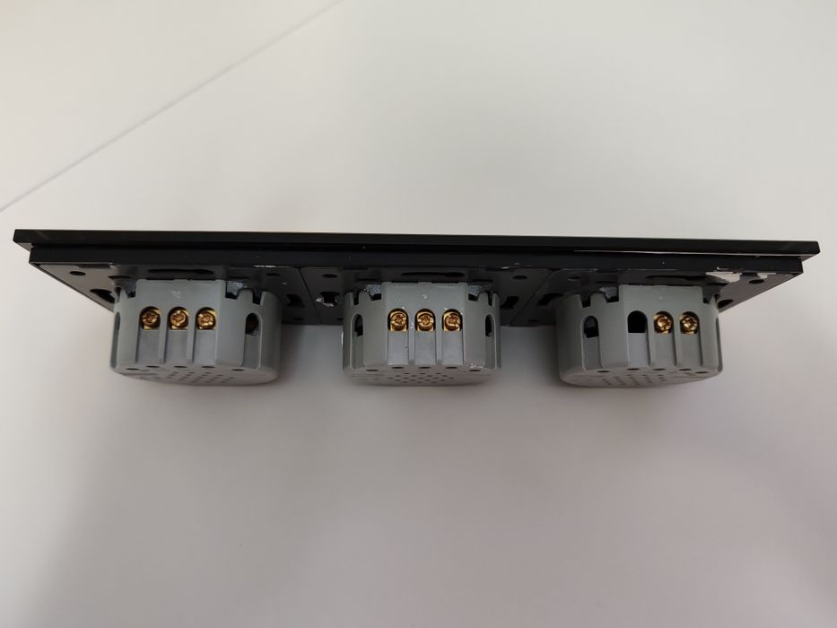 Intrerupator cu touch din sticla Livolo