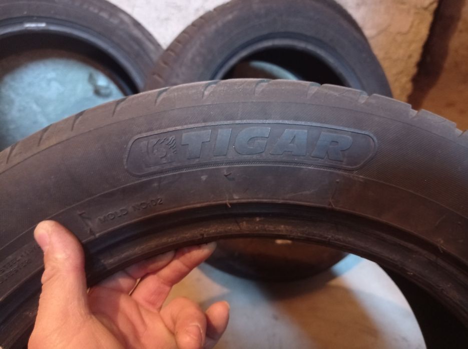 Vând cauciucuri de vara 205/55/R16