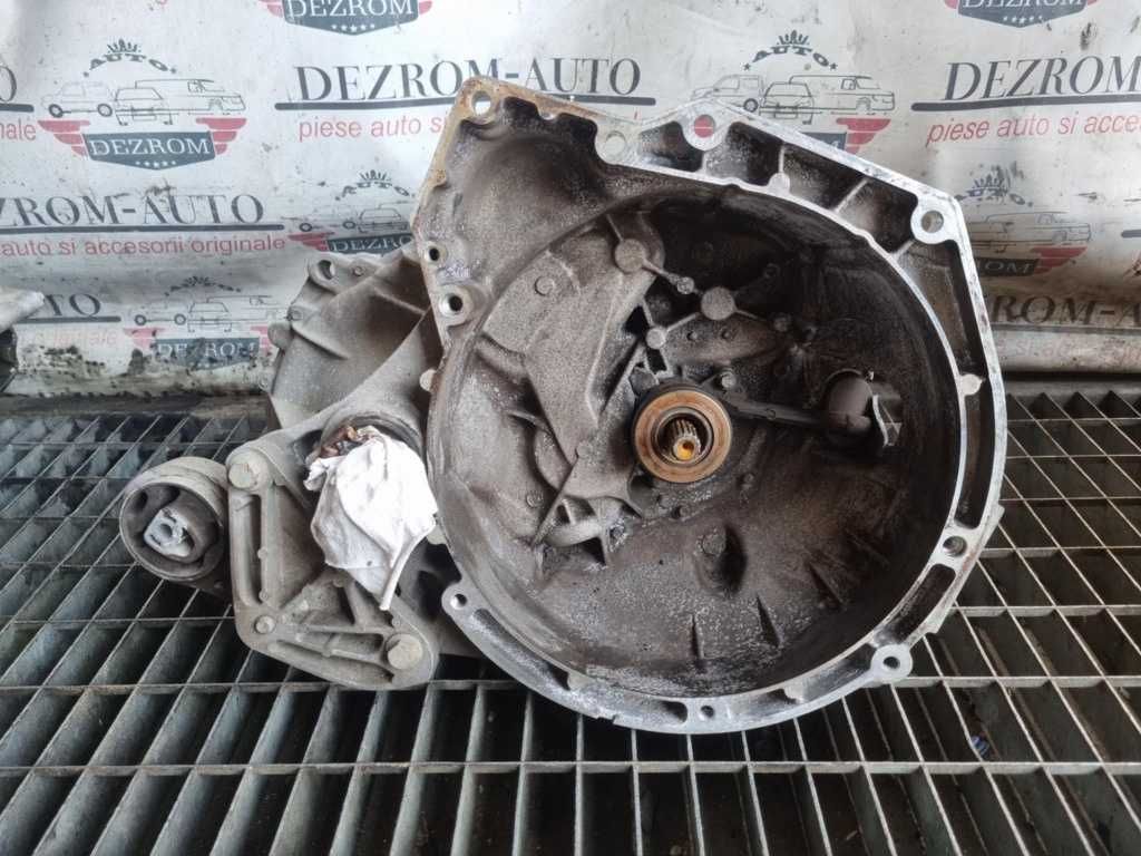 Cutie viteze Ford Tourneo Courier MPV 1.0 EcoBoost 100 cai SFCE
