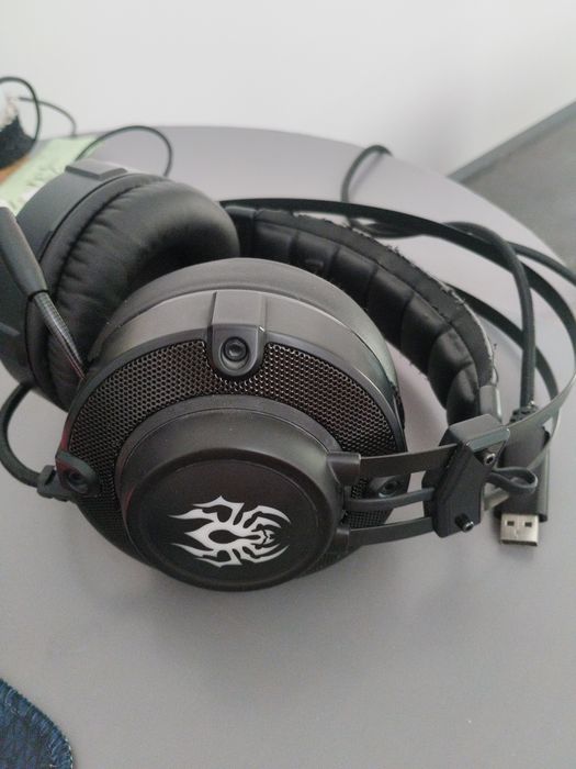 Продам игровые наушники