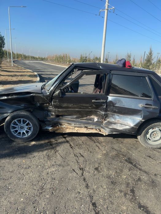 Продам ваз 2115 на разбор  позвоните и уточните