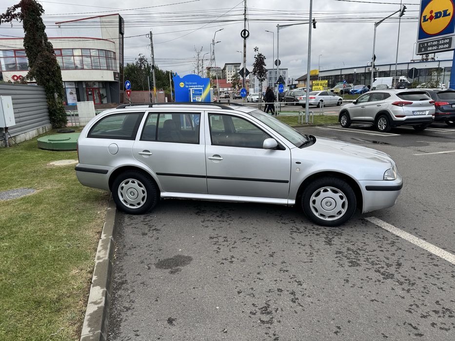 Skoda Octavia 1.6i