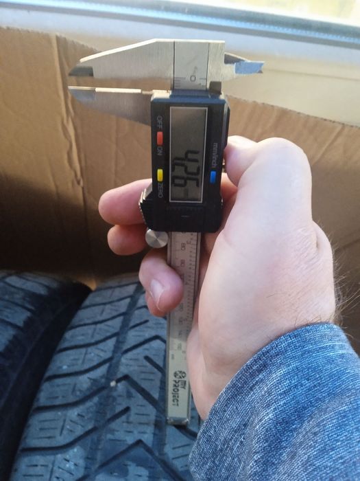 Джанти с Зимни Гуми  175/70/14/4бр. Hyundai