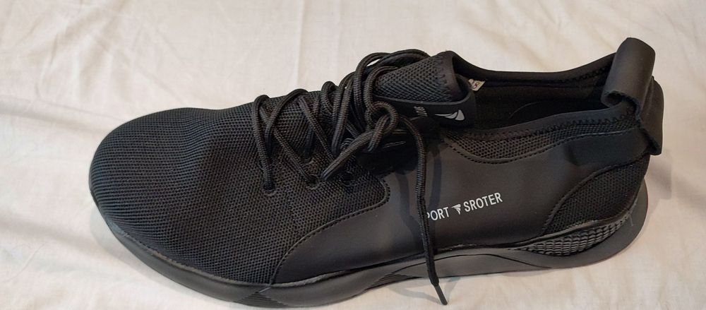 New Balance,Karrimor,Everlast,etc.