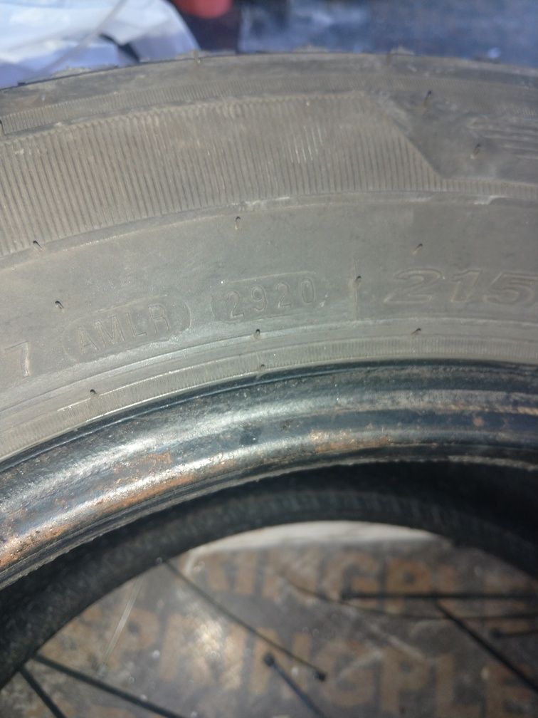 Гуми за бус  215/65r15C