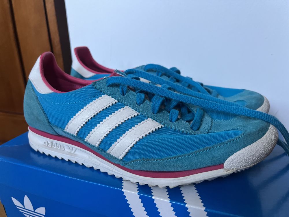Adidas sneakers for women