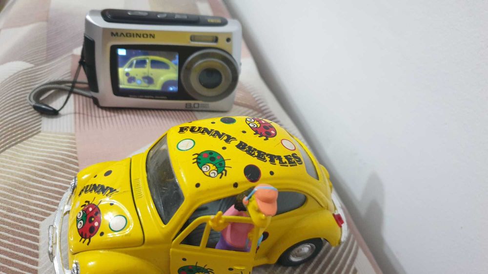 фотоапарат MAGINON Splash 80 с два дисплея