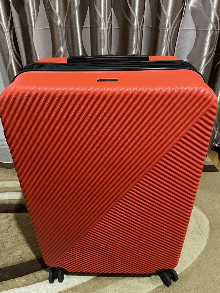 Vând bagaj cală Calpak Suitcase Orange Hardside 49Lx30lx69h