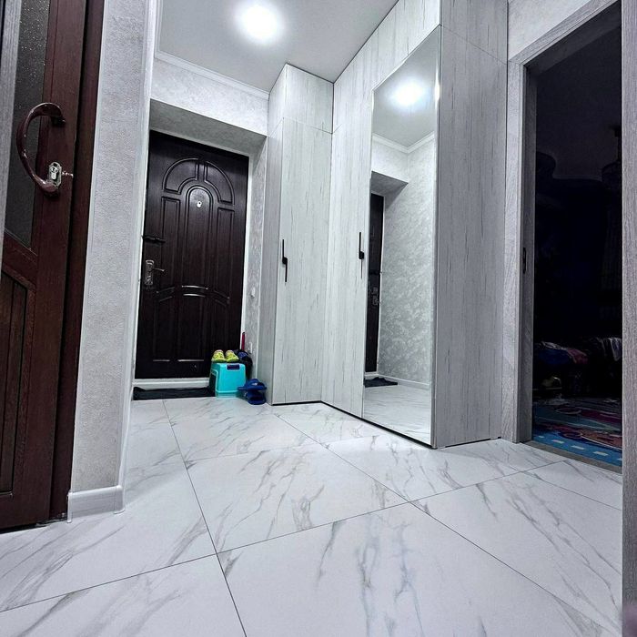 Квартира продаётся Чиланзар 24 квартал 3/4/5 бал 2*6 меб тех Ширин