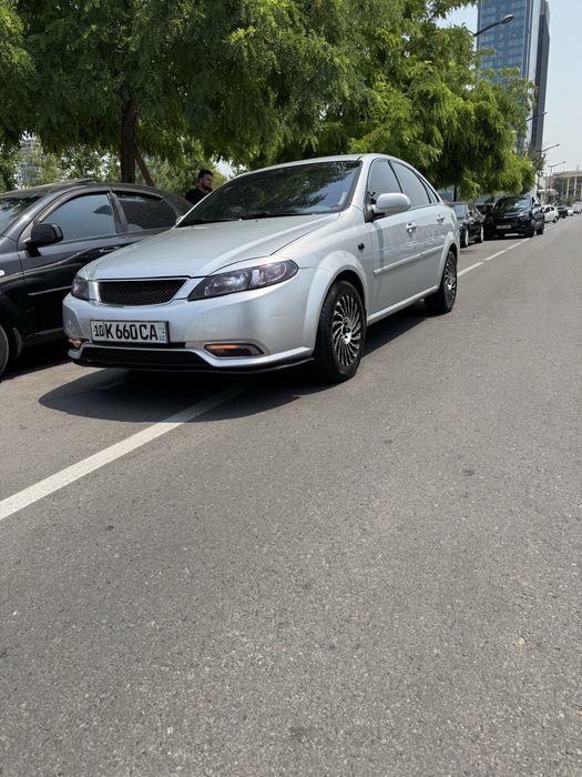 Lacette 2013 sotiladi