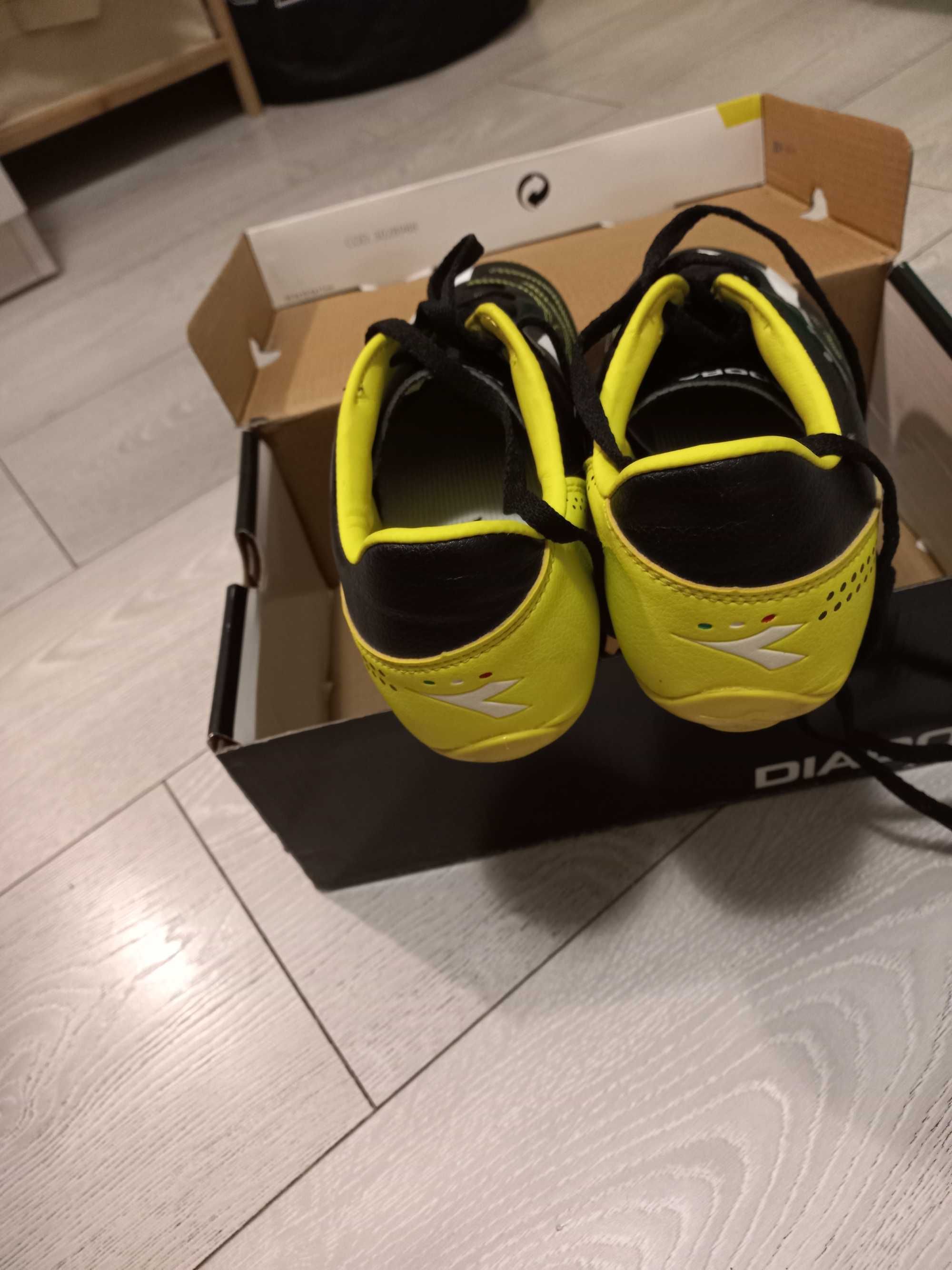 Бутонки  Diadora