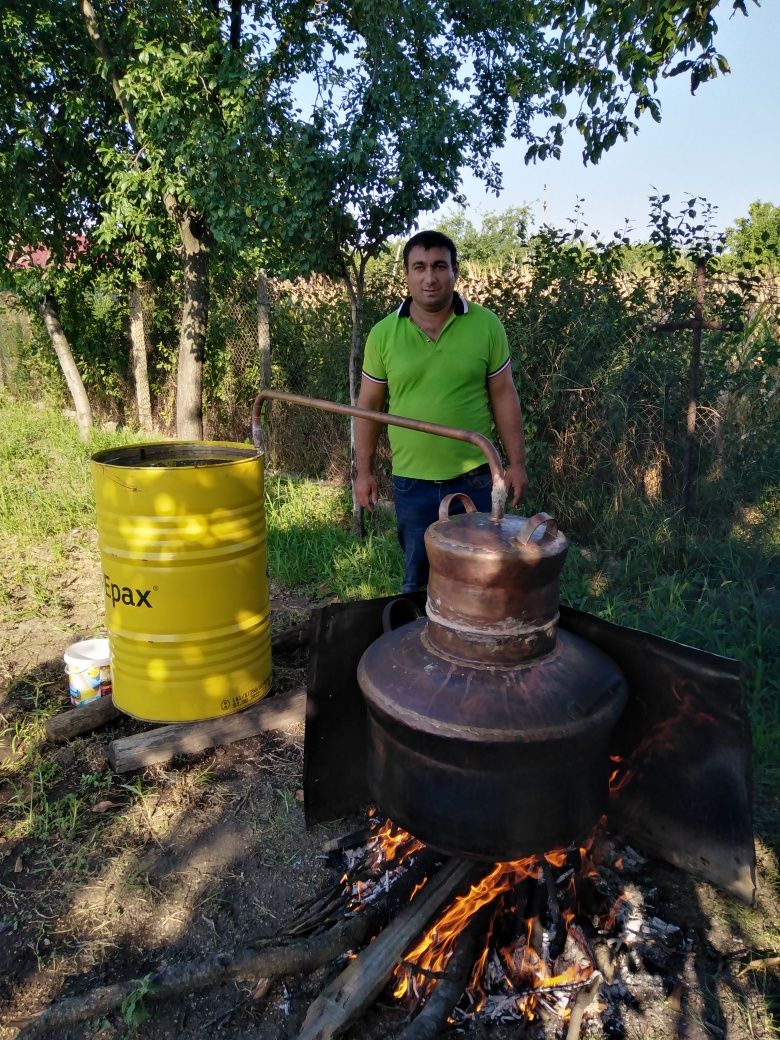 Vând cazan de țuică la 100 de Litri cu fundul de 4 mm