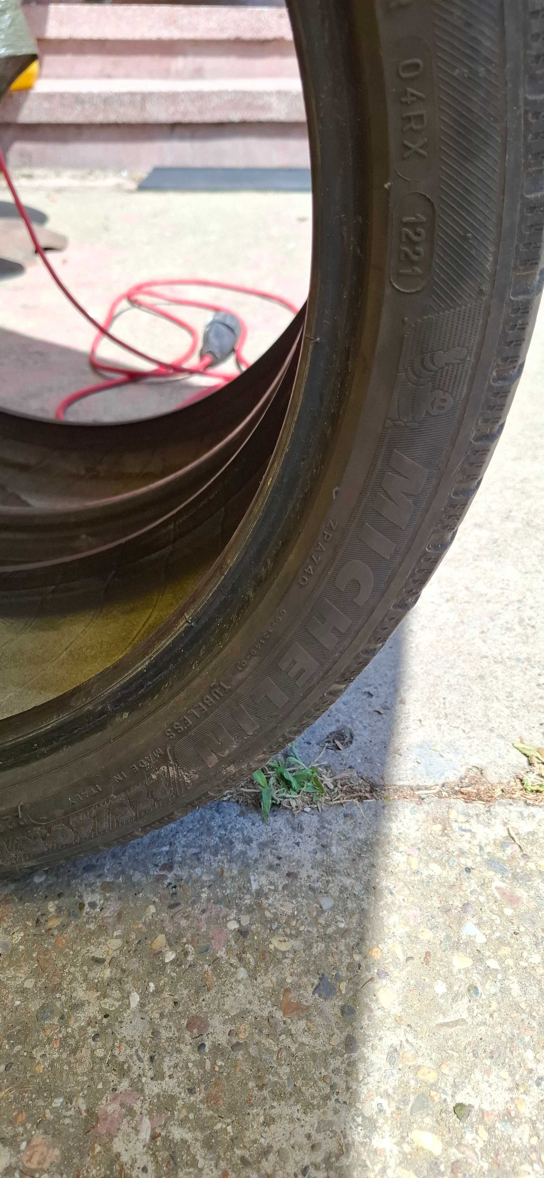 Гуми Michelin 225/40/18 всесезонни