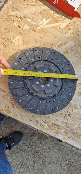 Disc ambreiaj tractor fiat 445 fiat 450 cu arcuri import Italia diamet