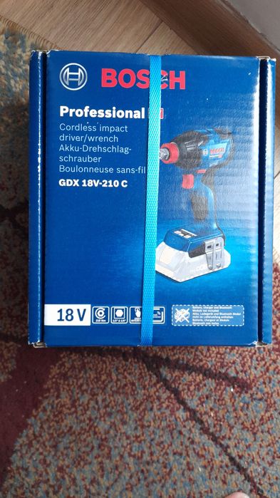 DeWalt bormașina și Bosch