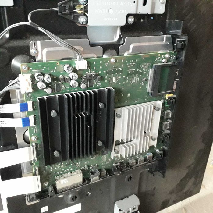 Vand module electronice dintr-un tv SONY  XR-65A80J
