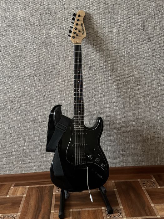 Электрогитара rockdale Stars, комбик Nux mighty lite mini.