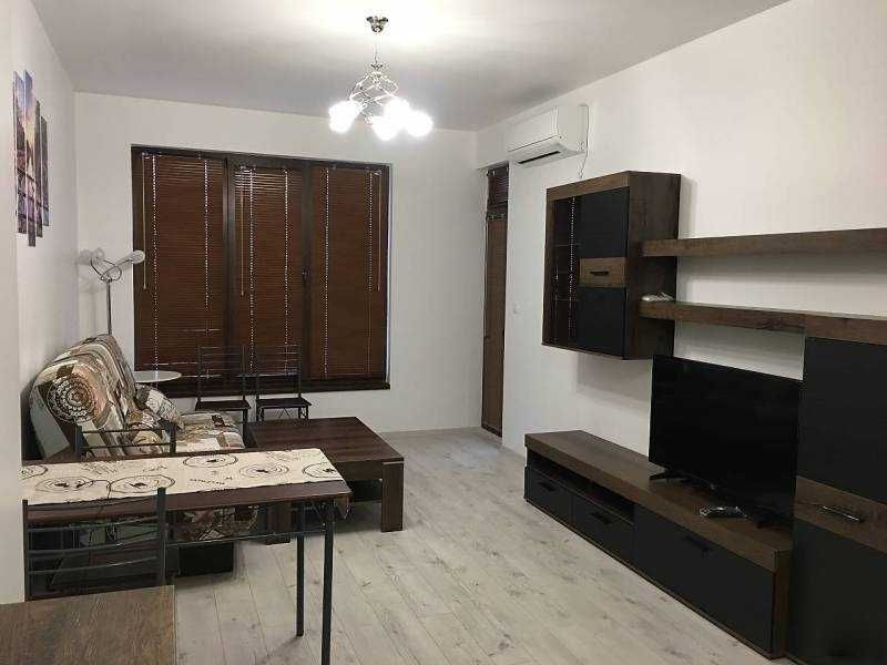 Дава се под наем Двустаен апартамент в Бургас, Изгрев - 56 кв.м за 459 € - Снимка #1