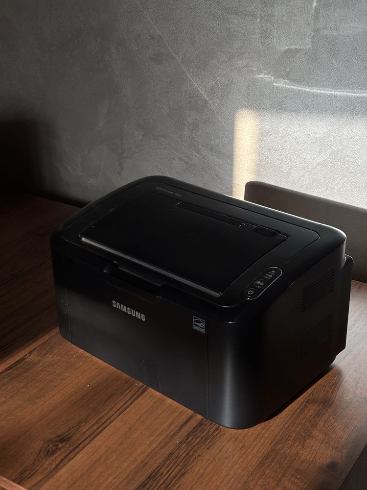 Продаю лазерный принтер Samsung ML-1665