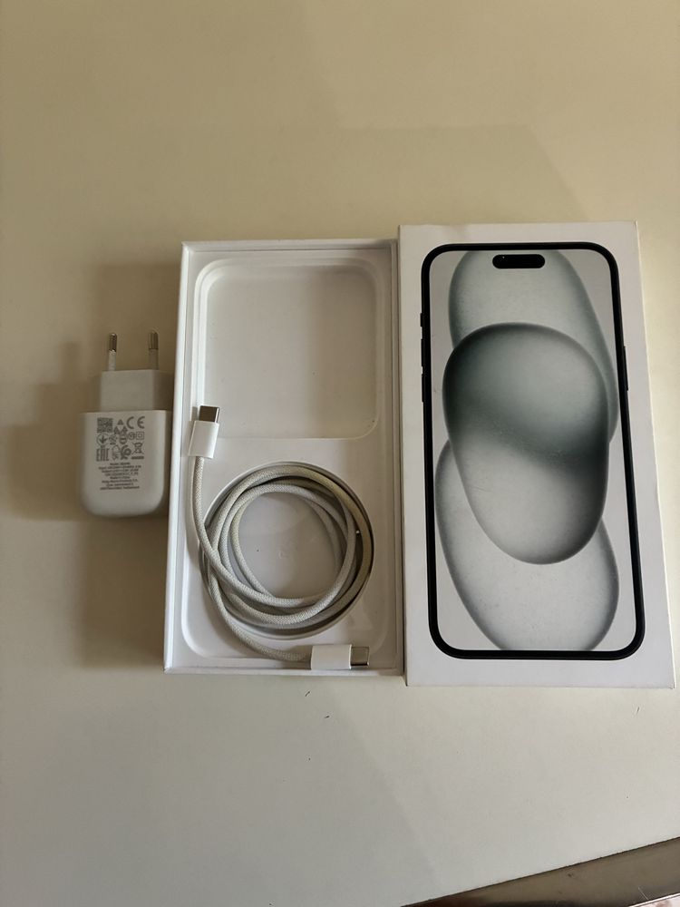 Iphone 15 plus. Нов