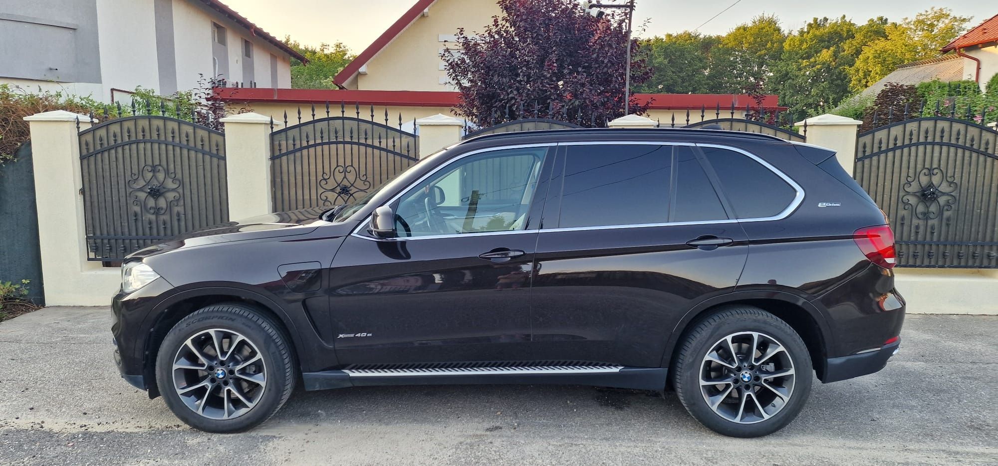 BMW X5 Hibrid stare foarte bună