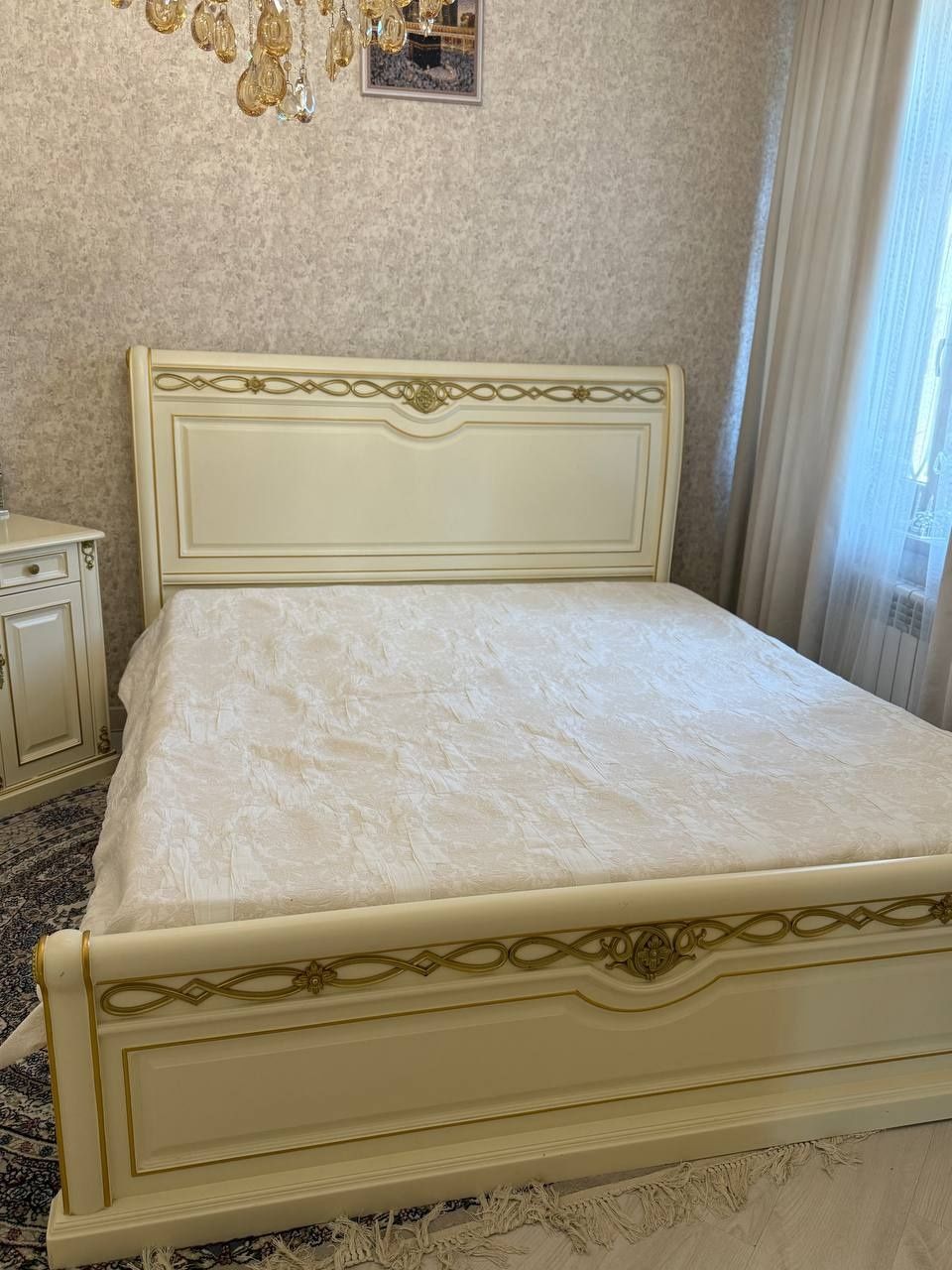 Продаю свой спальный гарнитур