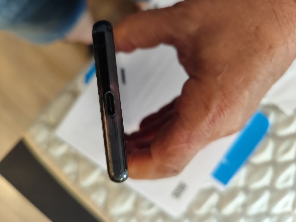 Sony Xperia 5 III.double sim .black.карбон кейс.