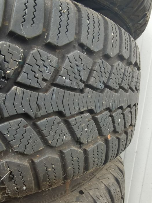 Set 4 jante tabla 4x100 r15 dacia Renault cu anvelope de iarna