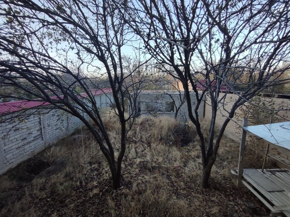 Chirchiqda hovli sotiladi