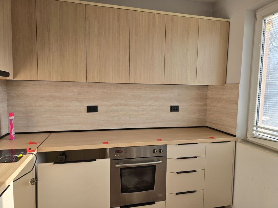 Кухня по поръчка с ПДЧ Egger Sand Beige