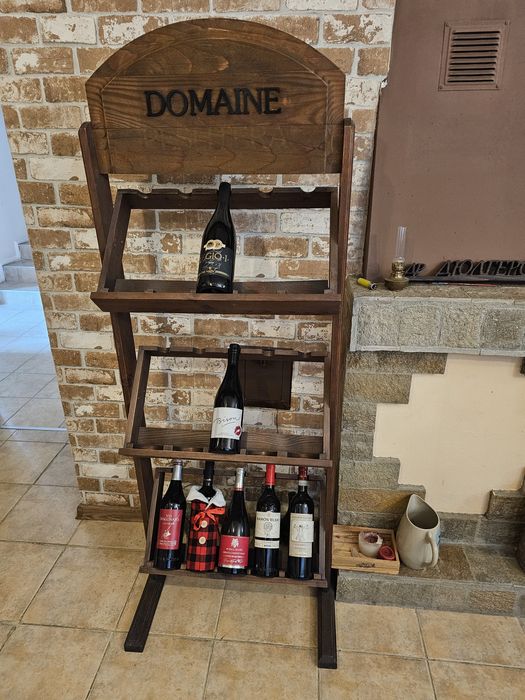 Стелаж / етажерка за вино