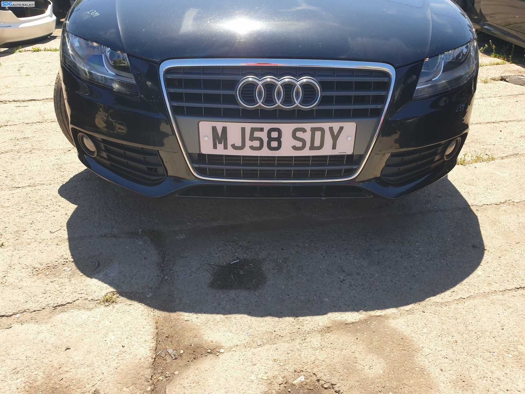 Bara Spoiler Fata Completa cu Grila si Emblema Audi A4 B8 NFL Non Facelift 2008 - 2012 Culoare LZ9Y [K5222] [K5223]