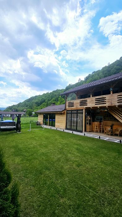 Cabană de închiriat